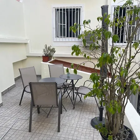 Chiado - דירה